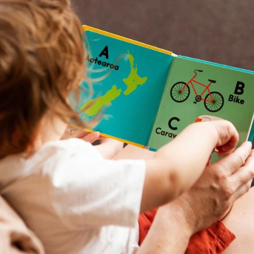 A To Z of Aotearoa Board Book
