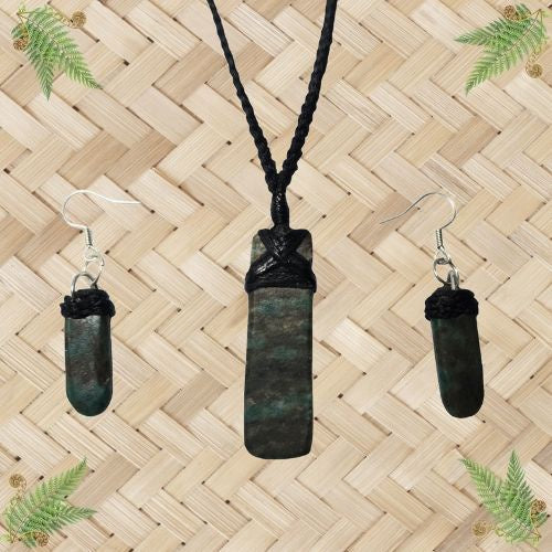 NZ Greenstone Pendant & Earrings Aotea Dark Set
