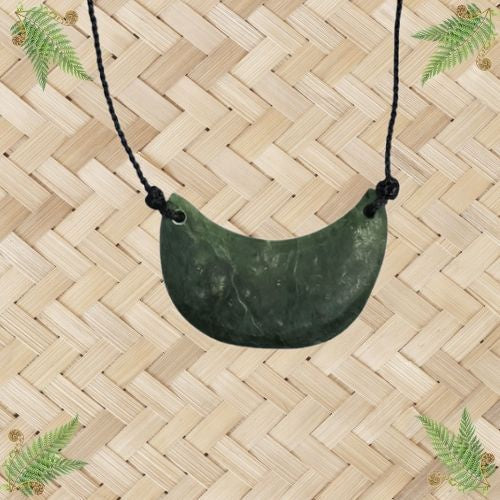 NZ Greenstone Breastplate Pendant - Manu Rere - 60mm