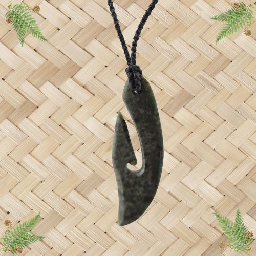 NZ Greenstone Hook Pendant - Kawakawa - 85mm