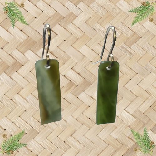 NZ Greenstone Toki Earrings - 30mm