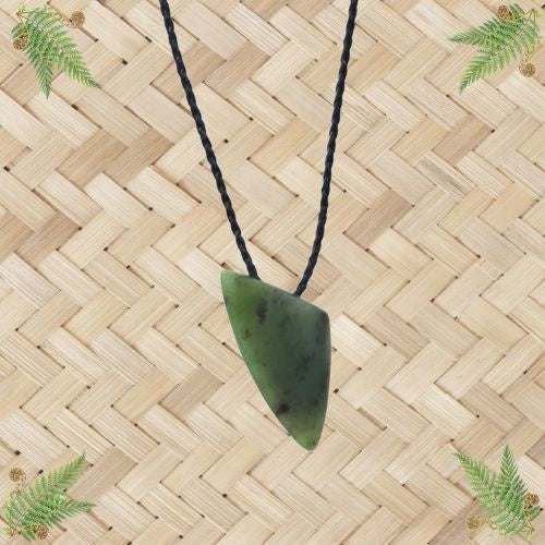NZ Greenstone Niho Tooth Pendant - 30mm