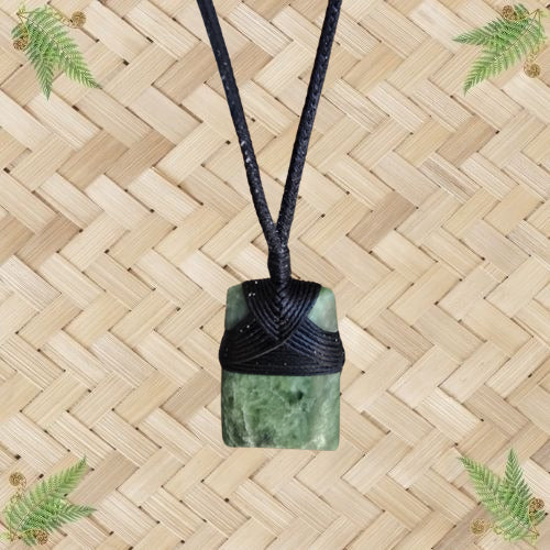 NZ Greenstone Toki Pendant - 41mm