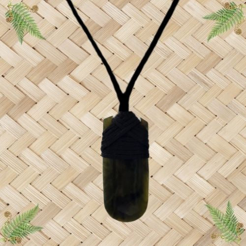 NZ Greenstone Toki Pendant 30mm