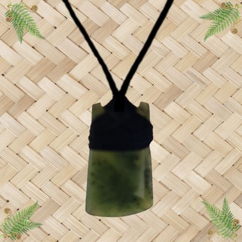 NZ Greenstone Toki Pendant - 25mm