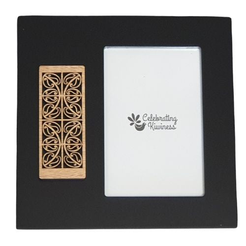 Black Photo Frame with Rimu Motif - Kowhaiwhai - 4x6