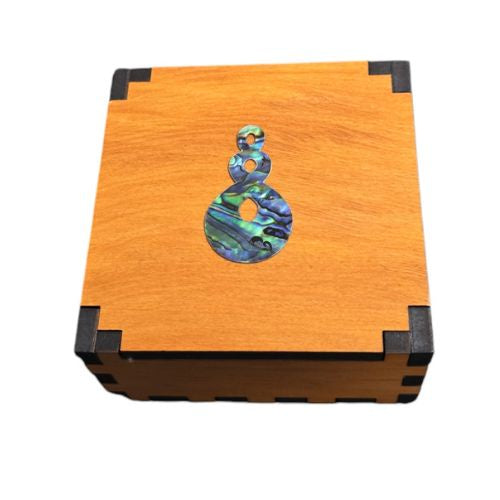 Rimu Veneer Giftbox with Paua Twist