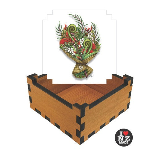 Sophie Blokker Rimu Veneer Giftbox with Acrylic Lid - Kete