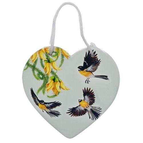 Sophie Blokker Heart - Fantail in Flight