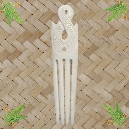 Bone Single Twist Engraved Heru - 195mm