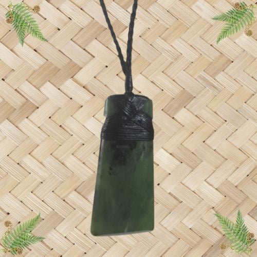NZ Greenstone Toki Pendant - 65mm