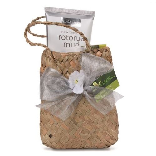 Rotorua Mud Flax Woven Basket Gift Set