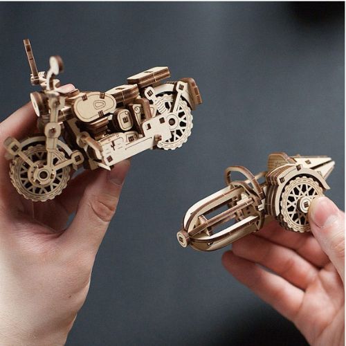 UGears Harry Potter Hagrid’s Flying Motorcycle