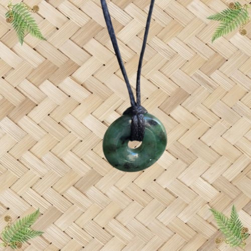 NZ Greenstone Doughnut Pendant - 17mm