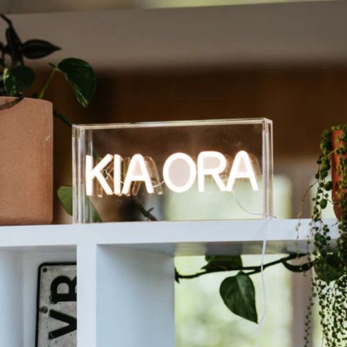 Kia Ora Neon Light