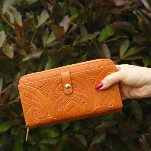 Miriama Grace-Smith Fitzroy Wallet - Tan