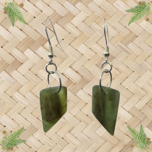 NZ Greenstone Toki Earrings - 21mm