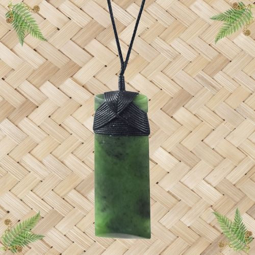 NZ Greenstone Toki Pendant - 84mm