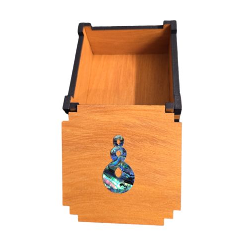 Rimu Veneer Giftbox with Paua Twist