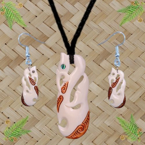 Bone Manaia Stained Pendant & Earrings Set