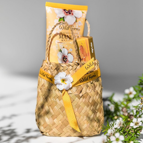 Manuka Honey Flax Woven Basket Gift Set