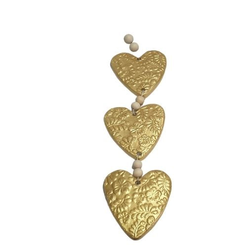 String with 3 Large Hearts - Gold