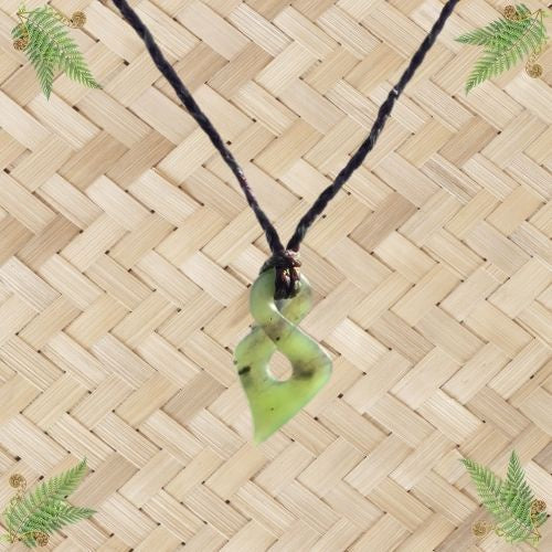 NZ Greenstone Twist Pendant - 30mm