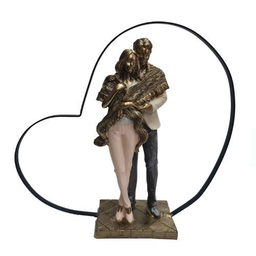 Couple with Shawl & Heart